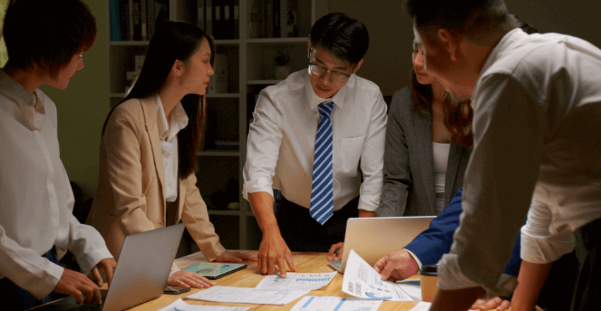 Grow your business strategy with business consulting.